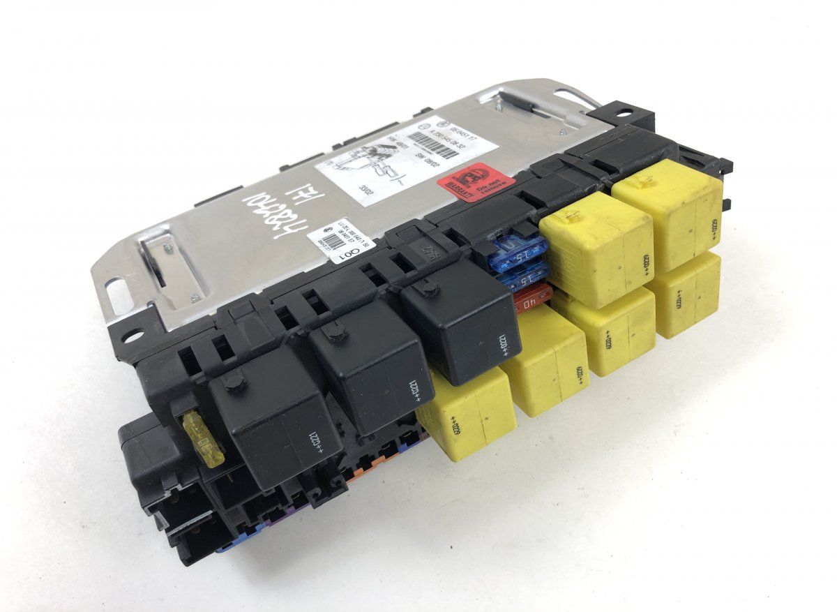 05045117 Fuse box MERCEDES-BENZ SL-CLASS (R230) (2001-2012)
