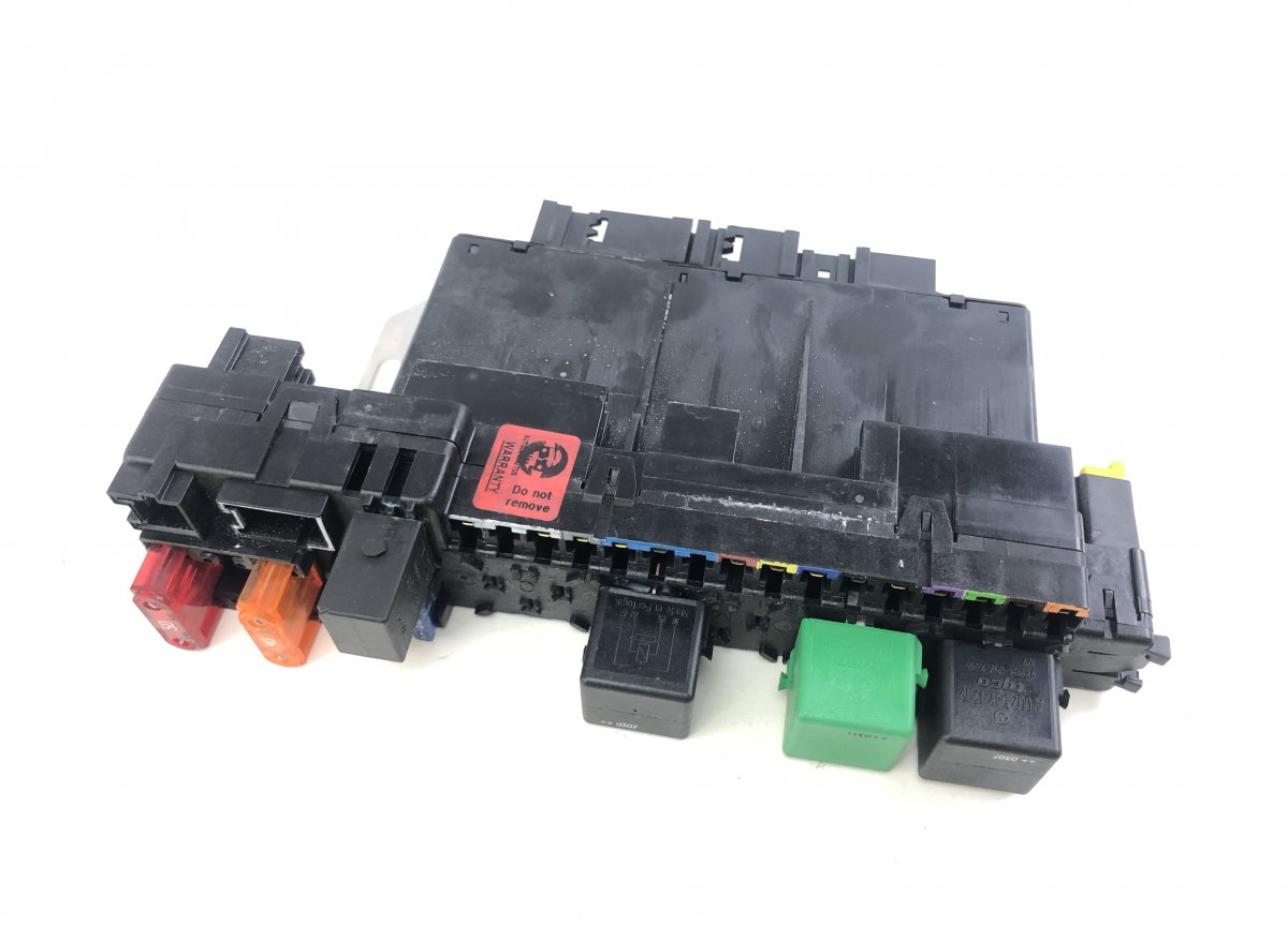Mercedes-Benz A (W168) Fuse box 10091518 Fuse box MERCEDES-BENZ SL-CLASS (R230)...