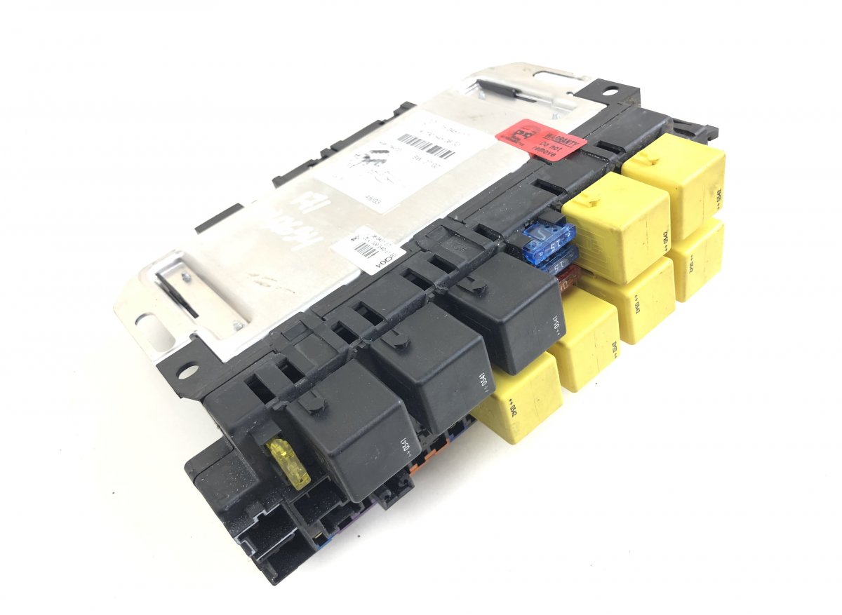 Mercedes-Benz A (W168) Fuse box 05045117 Fuse box MERCEDES-BENZ SL-CLASS (R230)...