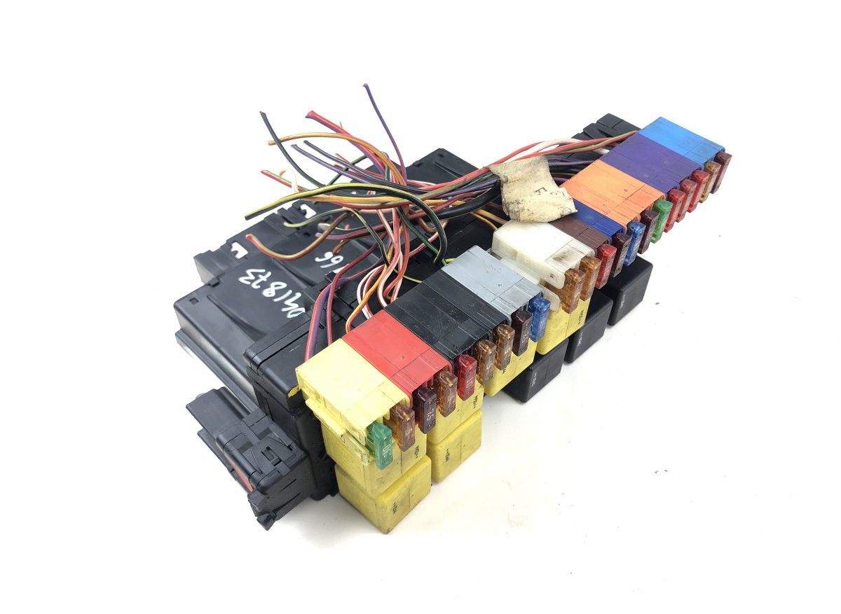 Mercedes-Benz A (W168) Fuse box