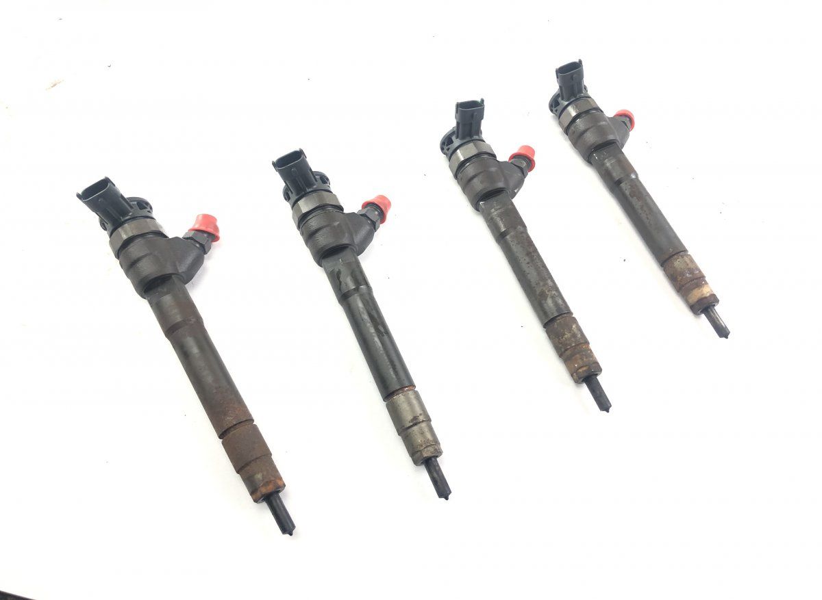 0445110546 0445161554 Fuel injector set MERCEDES-BENZ VITO / V-CLASS (W447) (2014-)