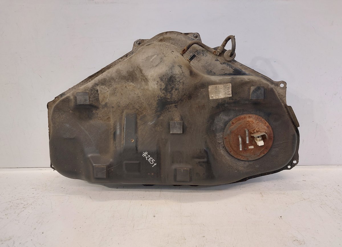 Mazda 3 (BM / BN) fuel tank QB45G42100 4D08D1103 4D05D1025 B45G-42-110A Fue...