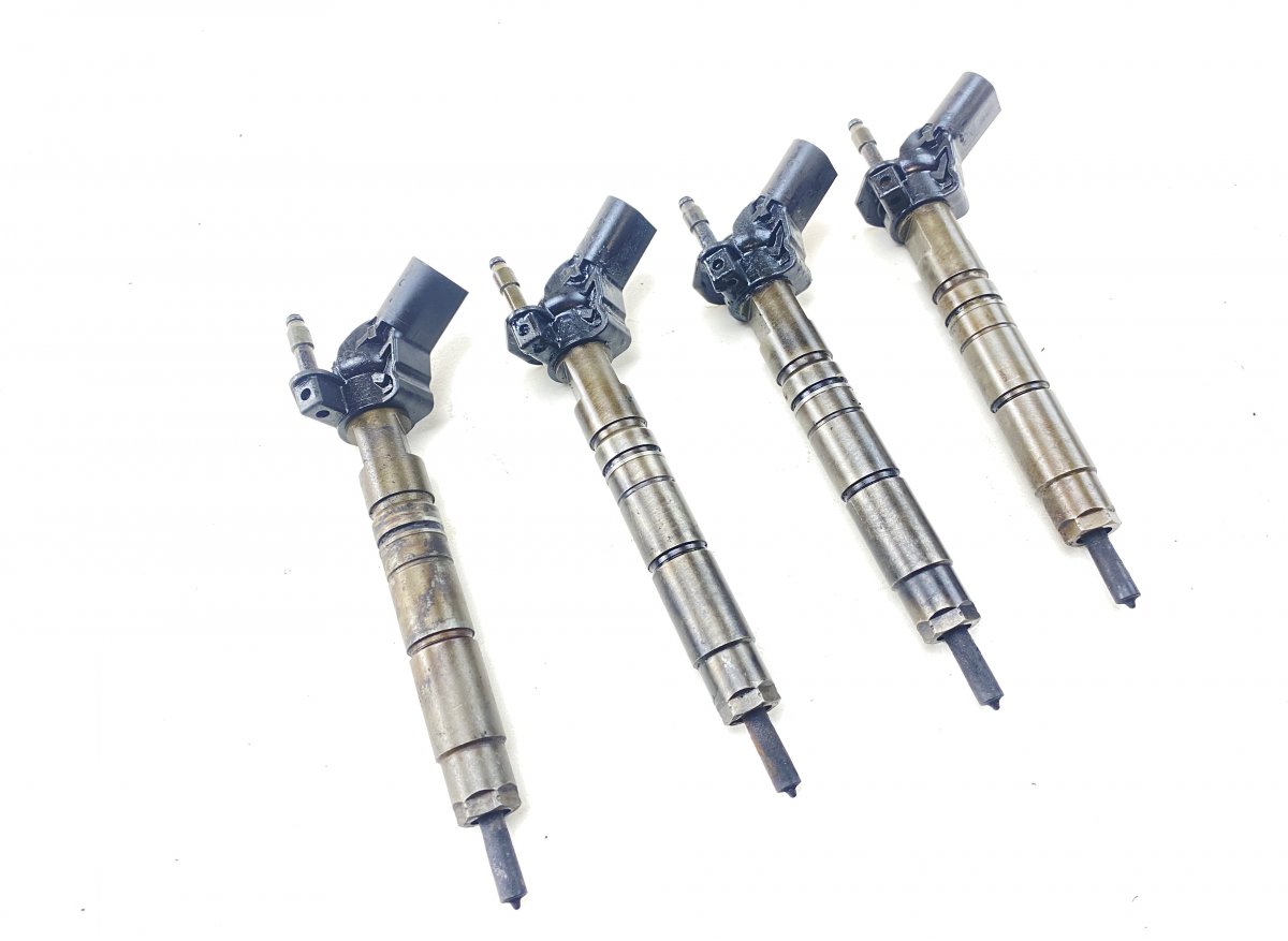 Mercedes-Benz A (W169) Fuel injector set 0445116025 0445116026 0986435404 Fuel injector ...