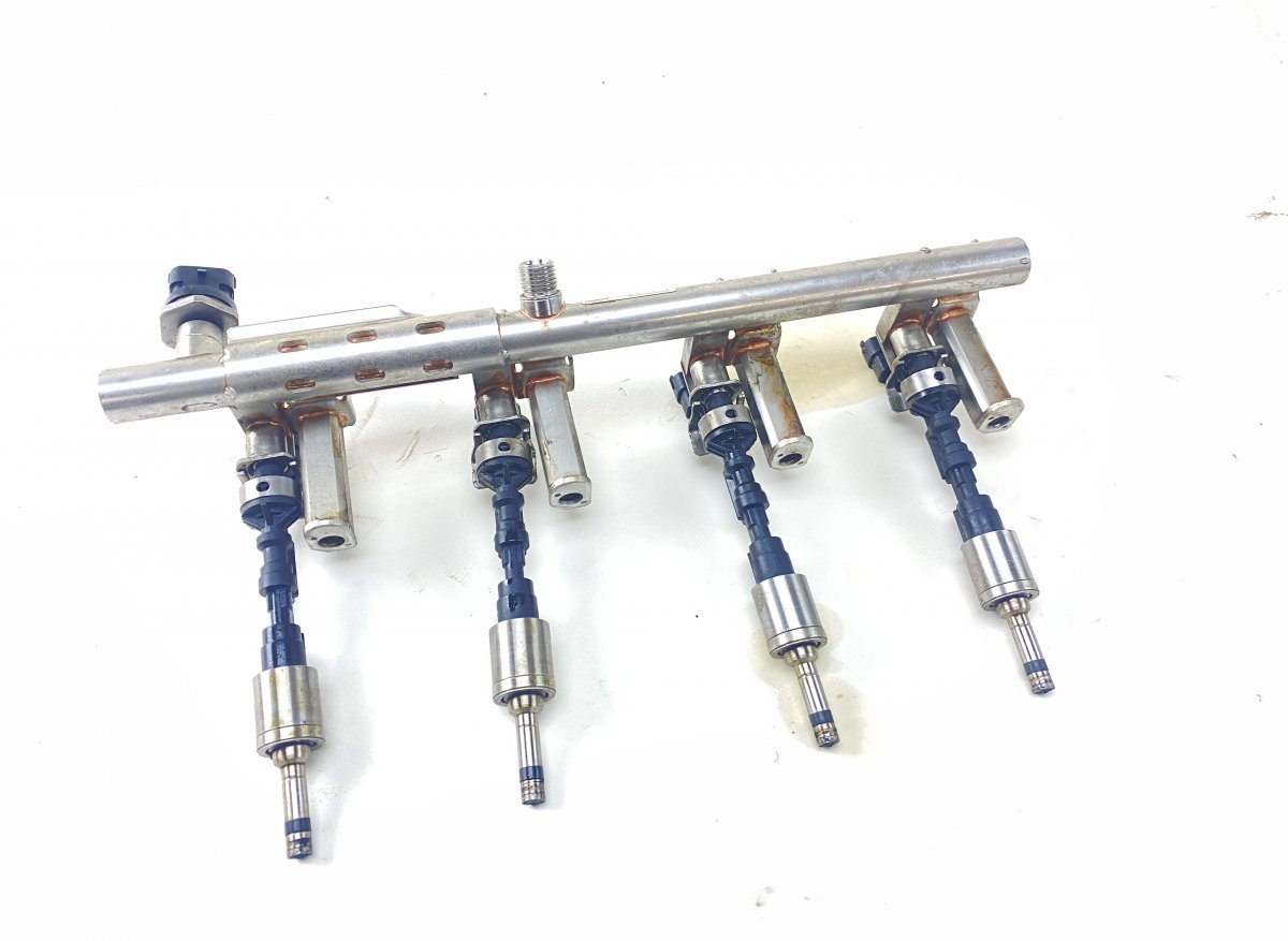 Ford Focus Fuel injector set 0261500337 Fuel injector set FORD FOCUS III (20...