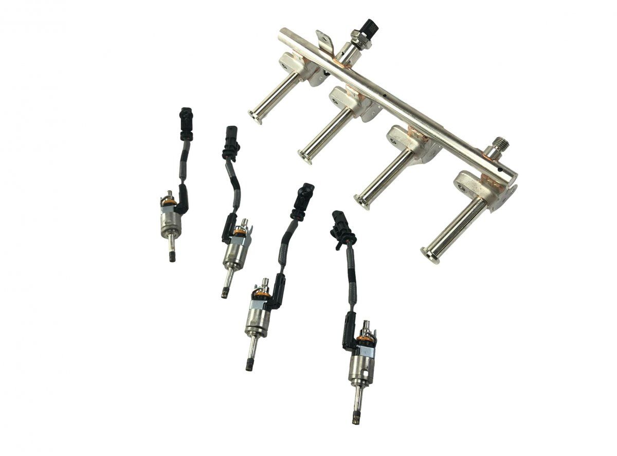 32140073 Fuel Injector VOLVO V60 II / S60 III (224, 225, 227) (2018-)