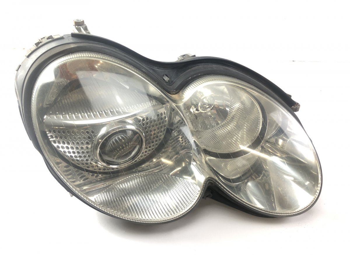 Mercedes-Benz A (W168) headlight right 0301176476 Headlight right MERCEDES-BENZ SL-CLA...