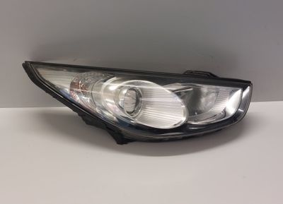 921022Y000 Strålkastare höger HYUNDAI TUCSON II / ix35 I (LM) (2009-2017)