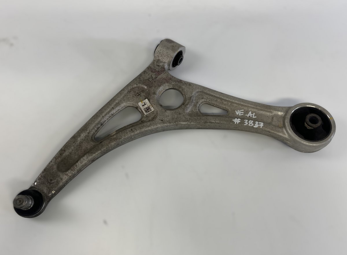 Hyundai Nexo Front Axle Track Control Arm lower left Front Axle Track Control Arm lower left HYUNDAI...