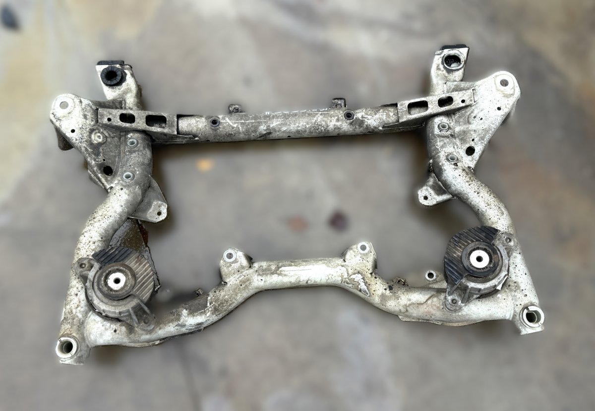 Mercedes-Benz A (W169) Front Axle Beam