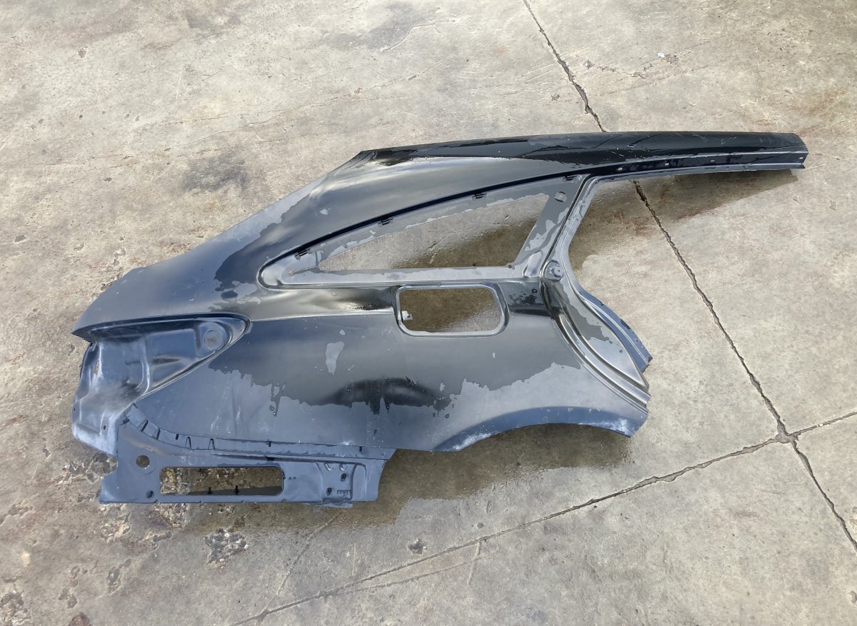 Mercedes-Benz CLS (C218) Right Rear Fender A2186301021 Right Rear Fender MERCEDES-BENZ CLS...