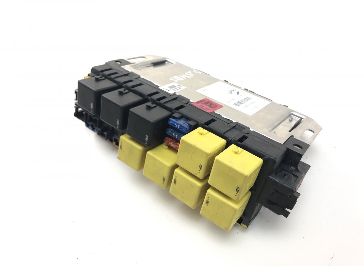 Mercedes-Benz A (W168) Fuse box 05045117 Fuse box MERCEDES-BENZ SL-CLASS (R230)...