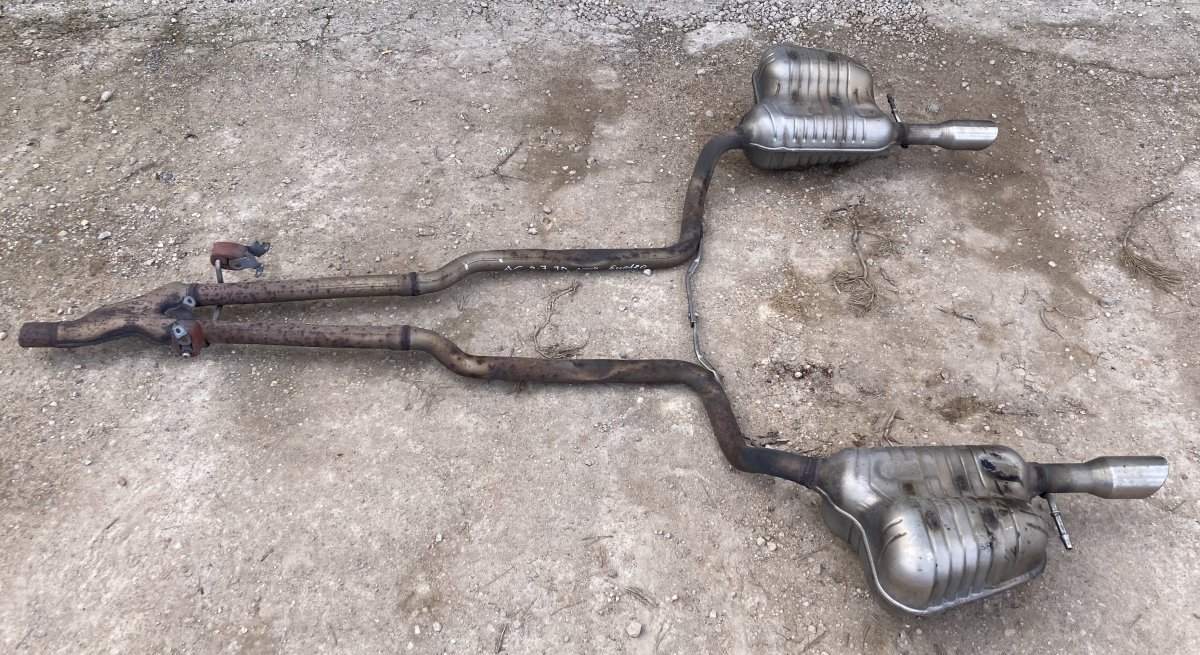Audi A6 (C6) Exhaust rear silencer (muffler) 4F0253611AA 4F0253612AA Exhaust rear silencer (...