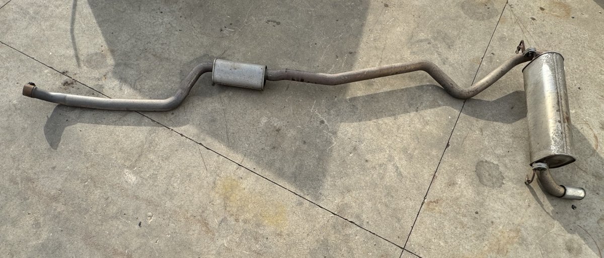 BMW 1 (E81 / E82 / E87 / E88) Exhaust system complete 7616703 7616705 Exhaust system complete BMW 1 (...