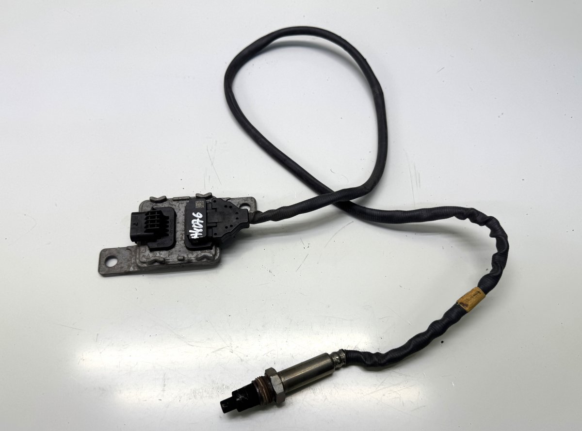 Audi A4 (B9) Exhaust / NOX Sensor 80A907807B Exhaust / NOX Sensor  AUDI A4 (8W, B...