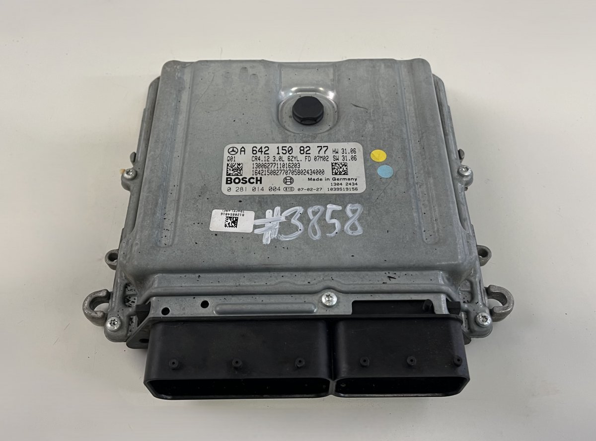 Mercedes-Benz CLS (C219) Engine Control Unit / module (ECU) A6421508277 0281014004 Engine Control Unit / mo...