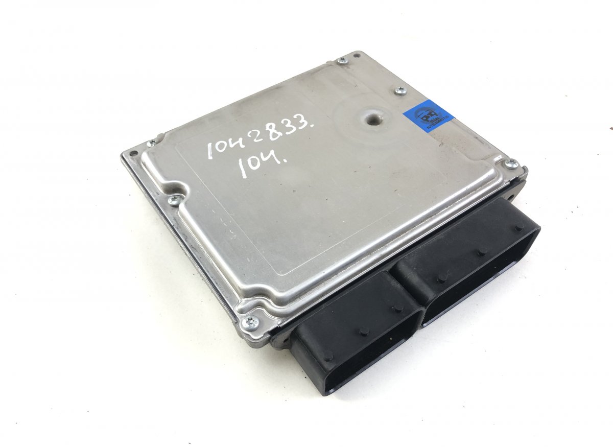 Mercedes-Benz Viano / Vito (W639) Engine Control Unit / module (ECU) 0281012831 Engine Control Unit / module (ECU) M...