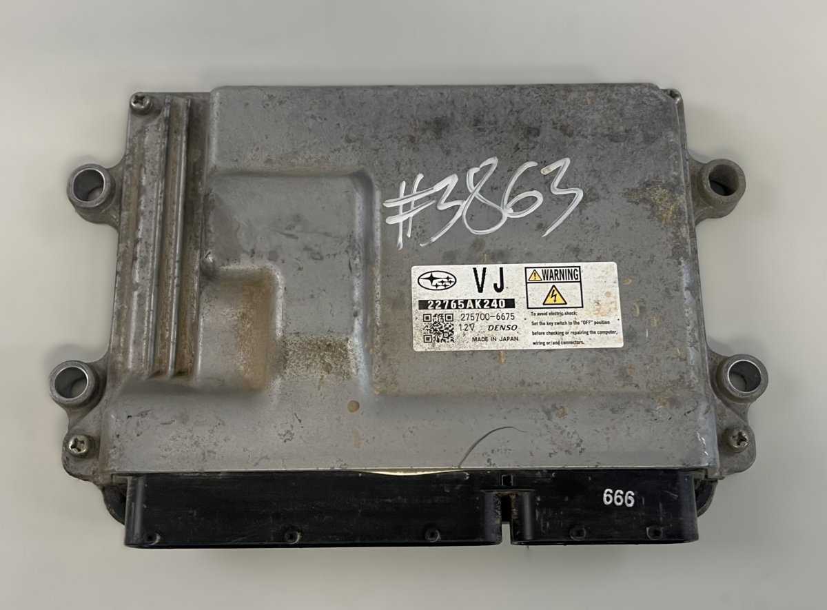 Subaru Legacy Engine Control Unit / module (ECU) 22765AK240 275700-6675 Engine Control Unit / mo...