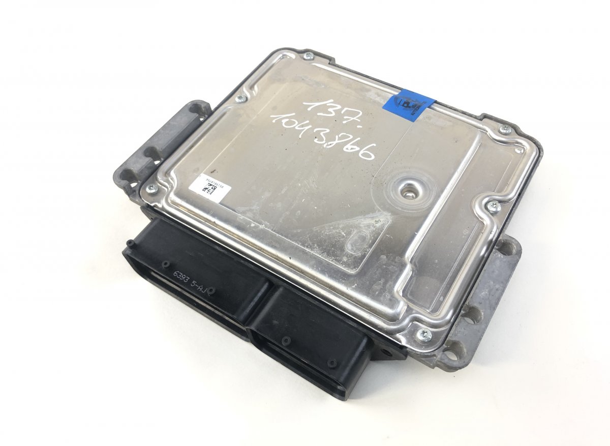 Maserati Ghibli Engine Control Unit / module (ECU) 0281019675 Engine Control Unit / module (ECU) M...