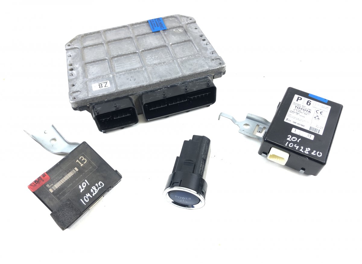 Toyota Prius+ Engine Control Unit / module (ECU) 8966047A30 Engine Control Unit / module (ECU) T...