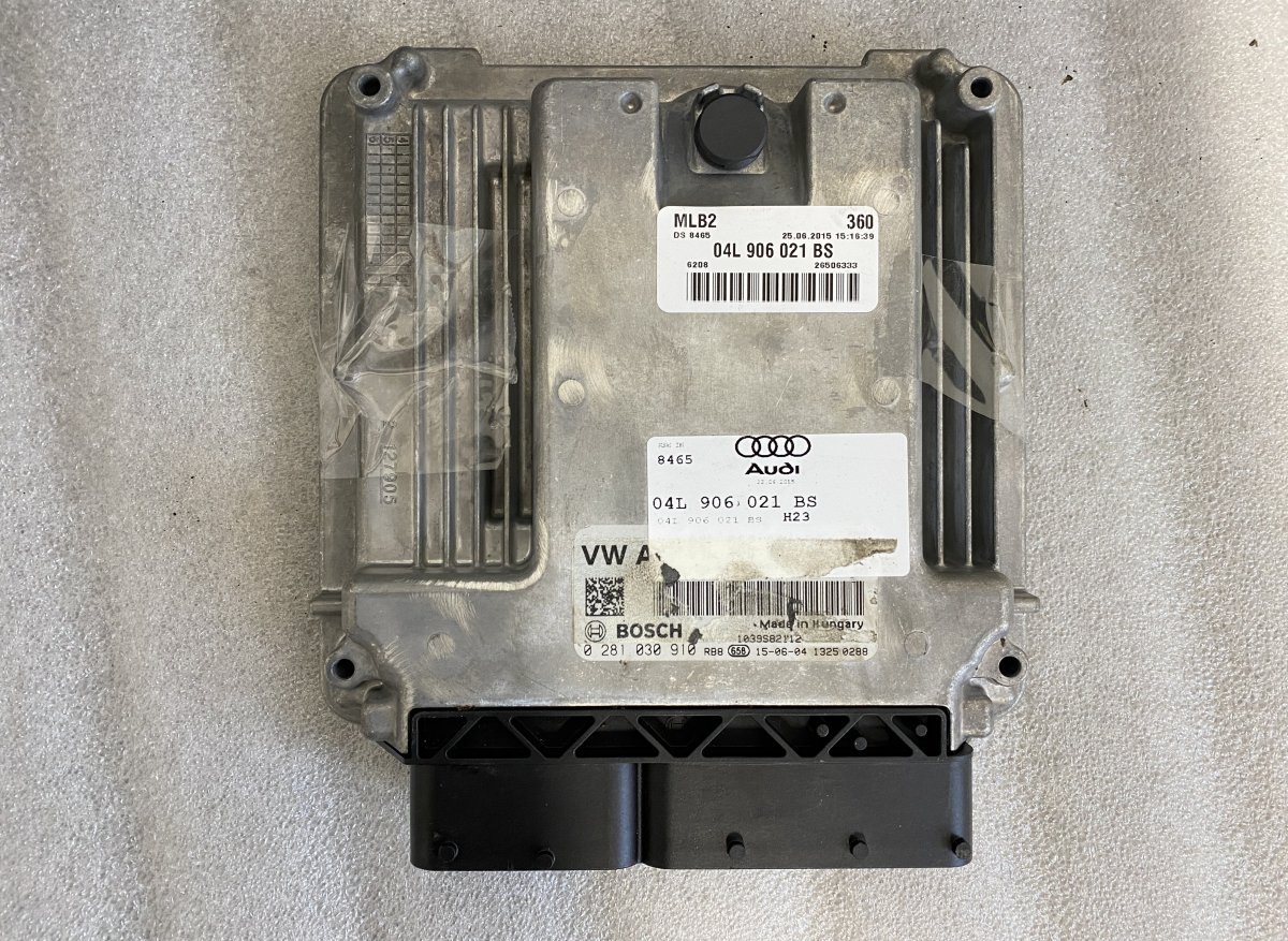 Audi A4 (B8) Engine Control Unit / module (ECU) 0281030910 Engine Control Unit / module (ECU) A...