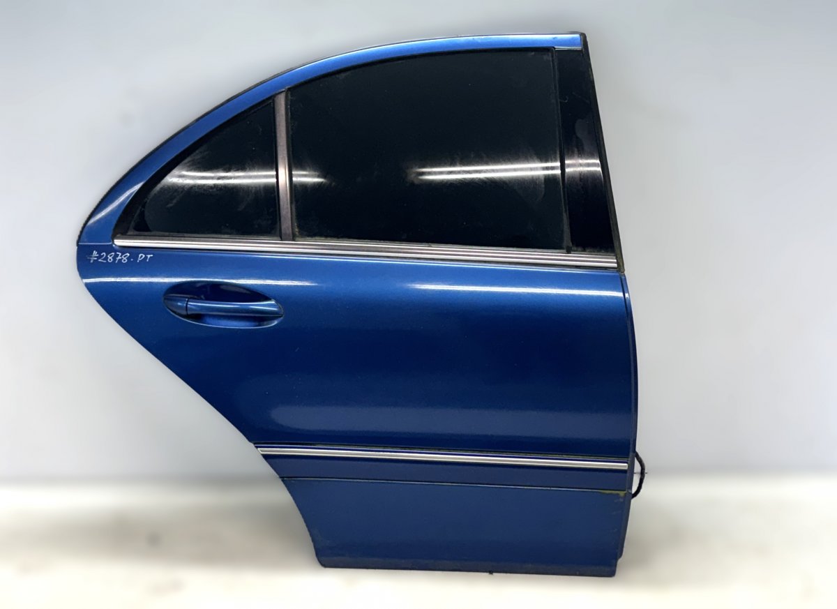 Mercedes-Benz A (W169) Door Rear Right A2037300805 Door Rear Right MERCEDES-BENZ C-CLA...