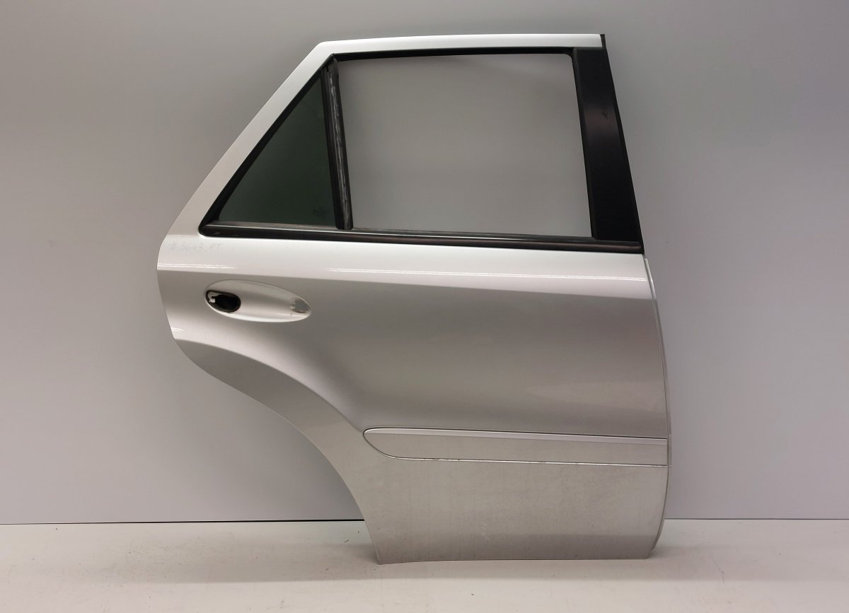Mercedes-Benz A (W169) Door Rear Right A1647300805 Door Rear Right MERCEDES-BENZ ML-CL...
