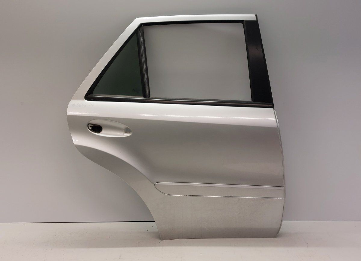A1647300805 Door Rear Right MERCEDES-BENZ ML-CLASS (W164) (2005-2011)