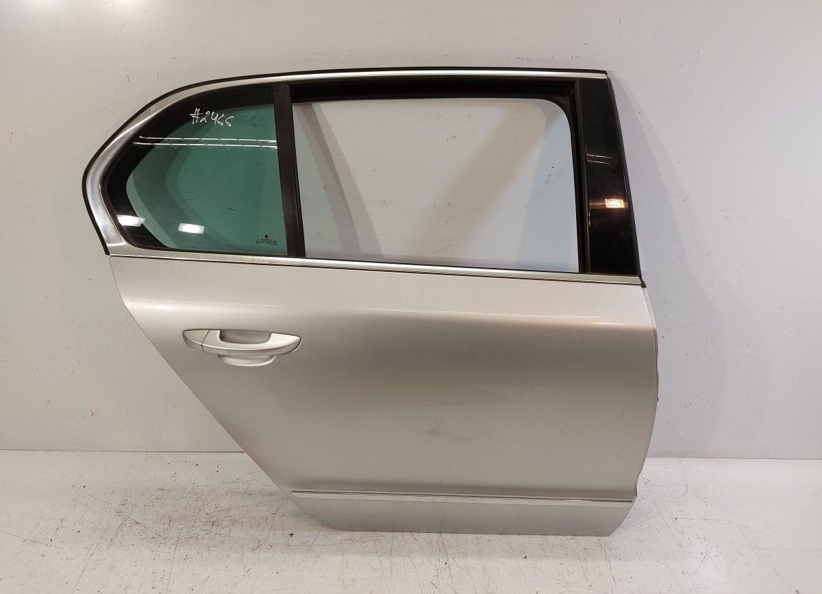 Skoda Superb (3T) Door Rear Right Door Rear Right SKODA SUPERB II (3T4, 3T5) (200...