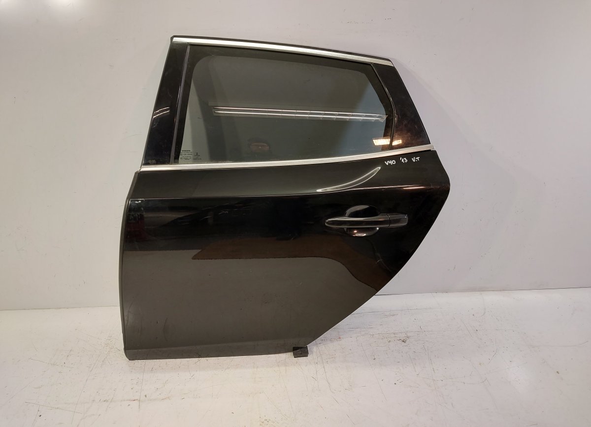 Volvo V40 Door Rear Left Door Rear  Left VOLVO V40 (2012-2019)

Generati...