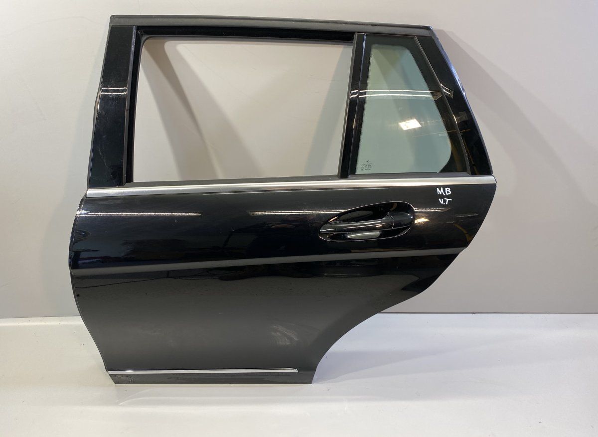 Door Rear  Left MERCEDES-BENZ C-CLASS (W204) (2007-2013)