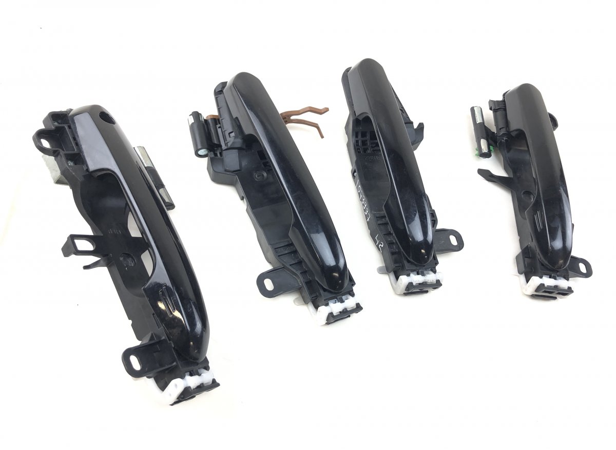 Toyota RAV4 (XA50) Door handle exterior set 6921030380C2 6921030370C2 6921142080C0 Door han...