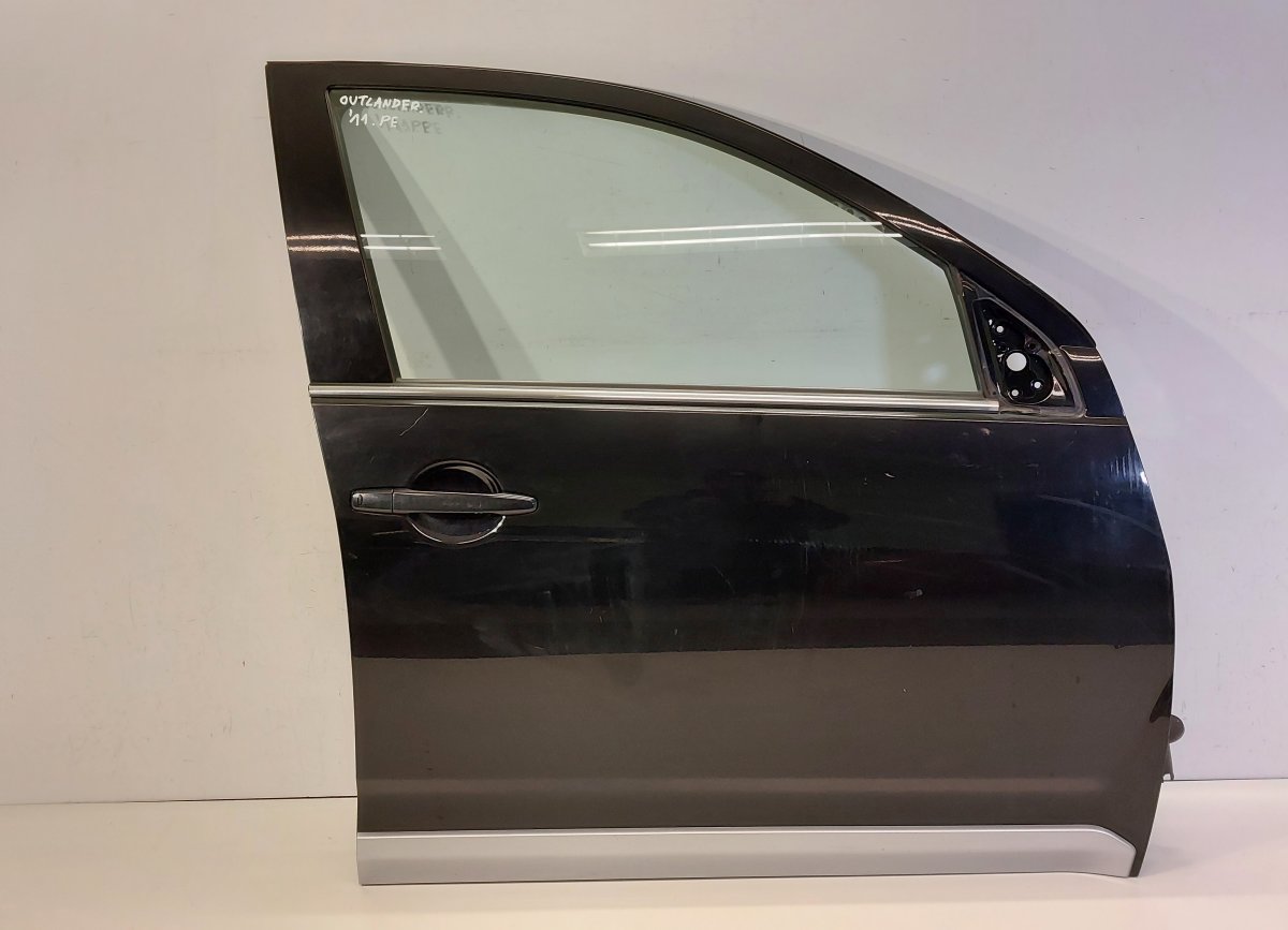 Mitsubishi Outlander Door Front Right 5700A276 5700B396 Door Front Right MITSUBISHI O...