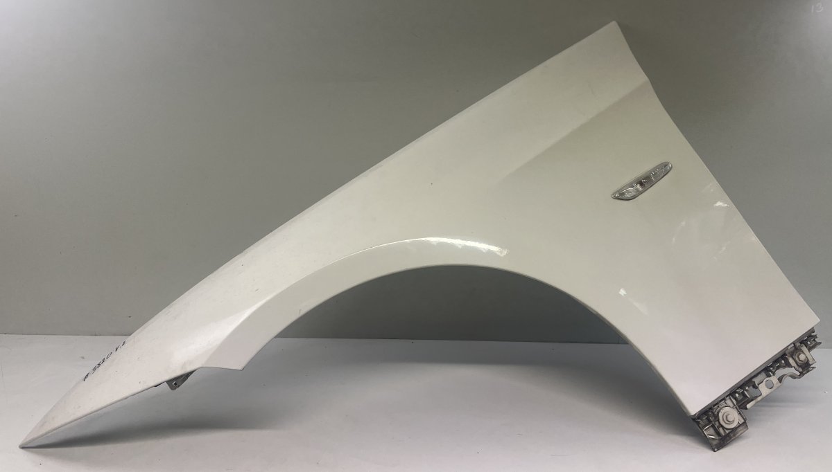BMW 3 (E90 / E91 / E92 / E93) Fender Front Left 41357168987 Fender Front Left BMW 3 (E90, E91, ...