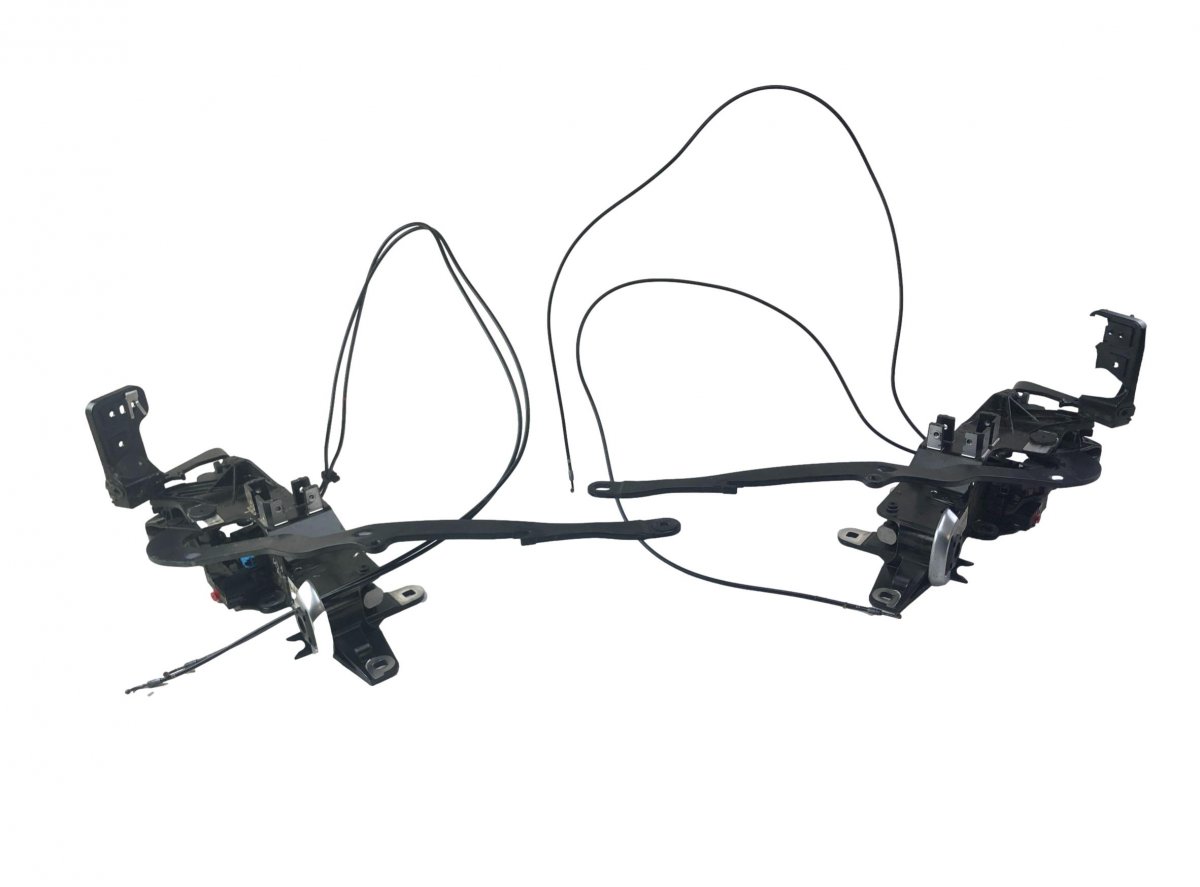 Mercedes-Benz A (W176) Convertible top bracket left A2317900200 A2317900000 Convertible top bracket...