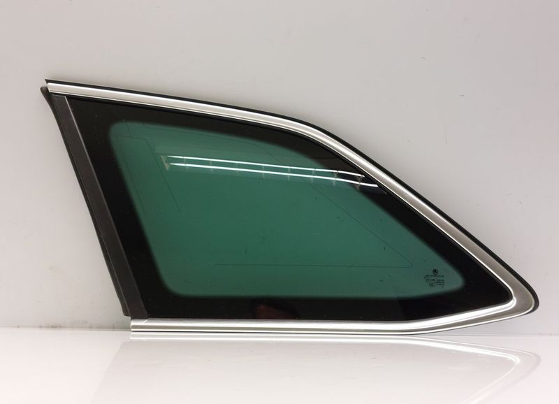 3V9845297L 43R-006723 Chassis Side Window glass Rear Left SKODA SUPERB III (3V3, 3V5) (2015-2024)