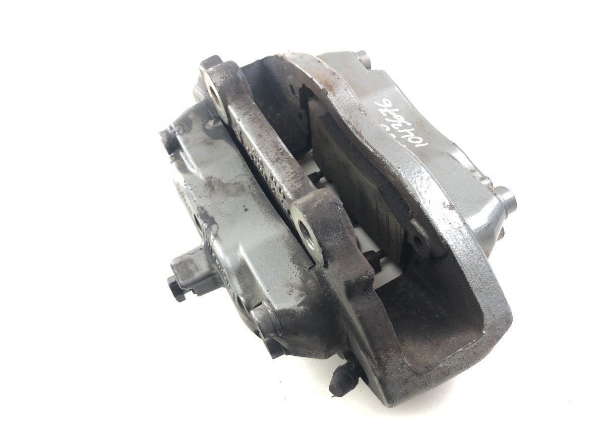 Maserati Quattroporte Brake caliper Front right 20704604 Brake caliper Front  right MASERATI QU...
