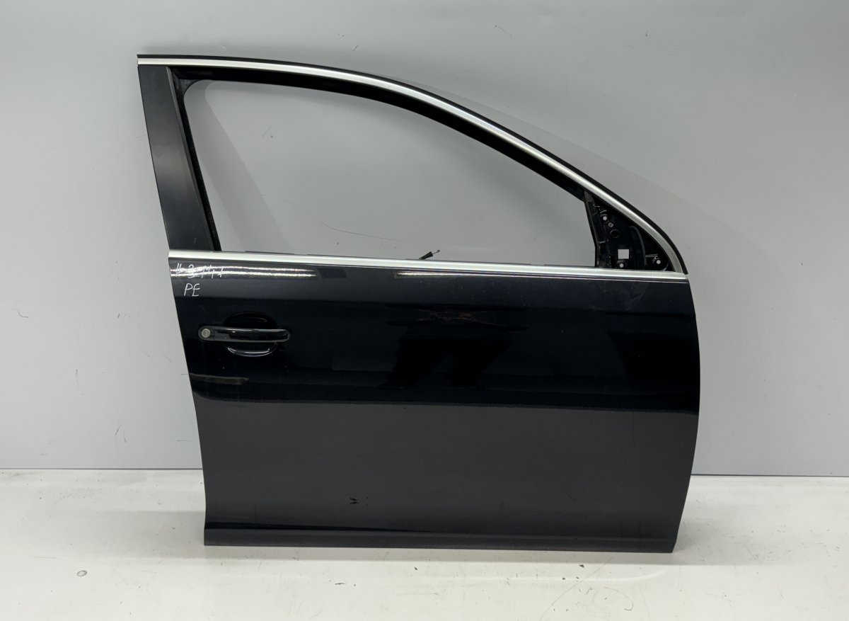 Volkswagen Golf 6 Door Front Right 1K5831302AA 1K5831106F Door Front Right VW GOLF...