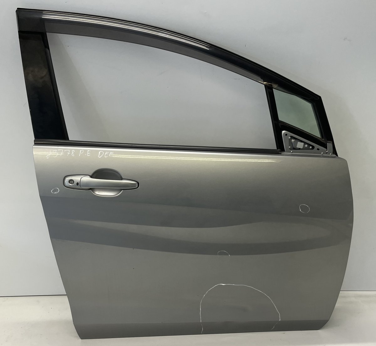 Mazda 5 (CW) Door Front Right C5Y35802XE Door Front Right MAZDA 5 (CW) (2010-...