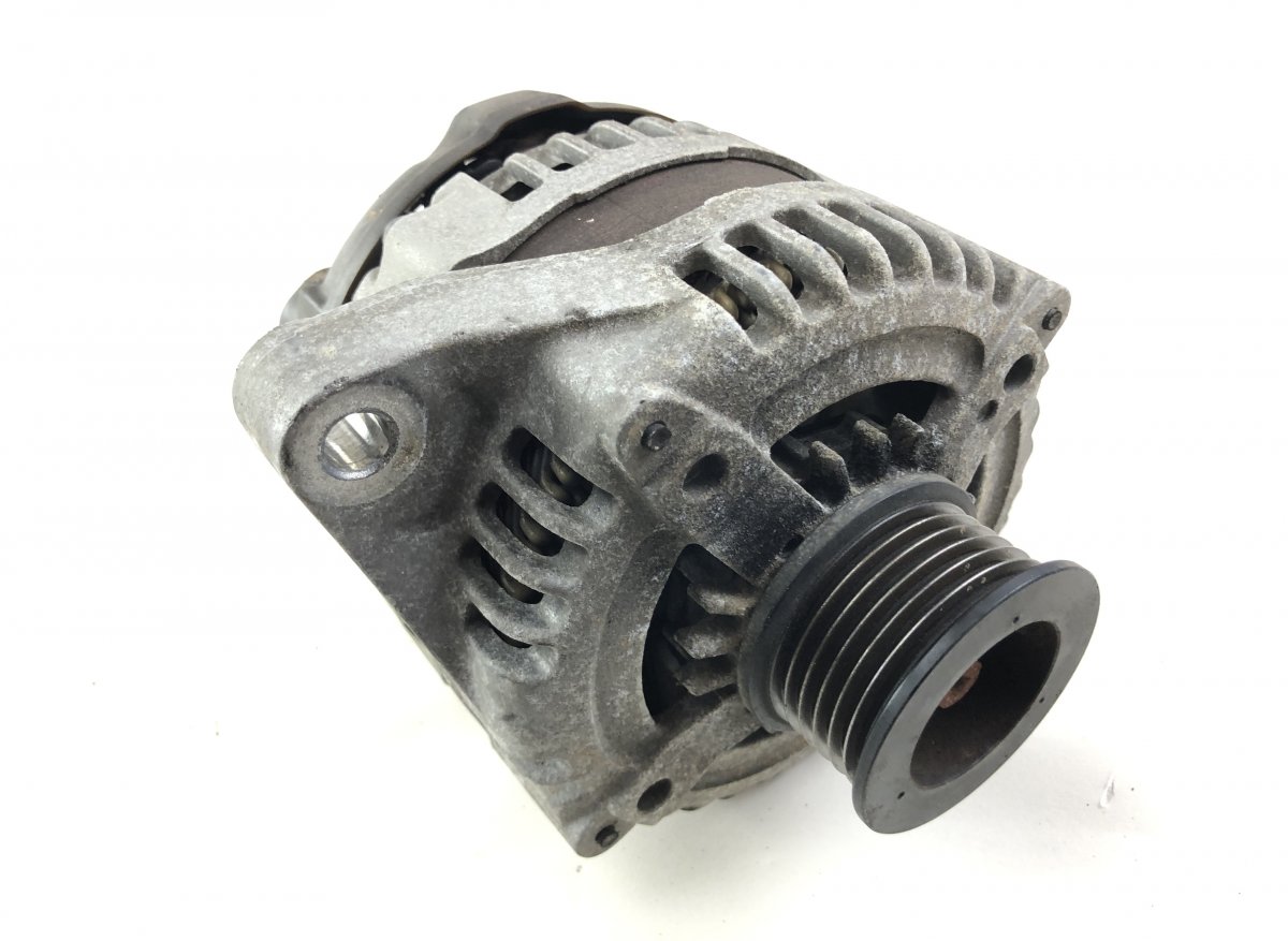 Maserati Quattroporte Alternator 1042101620 1042101621 104210-1620 104210-1621 1...