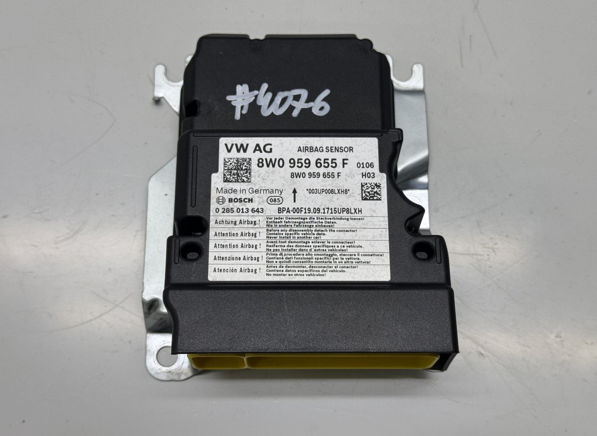 Audi A4 (B9) Airbag Control Unit 8W0959655F Airbag Control Unit AUDI A4 (8W, B9)...