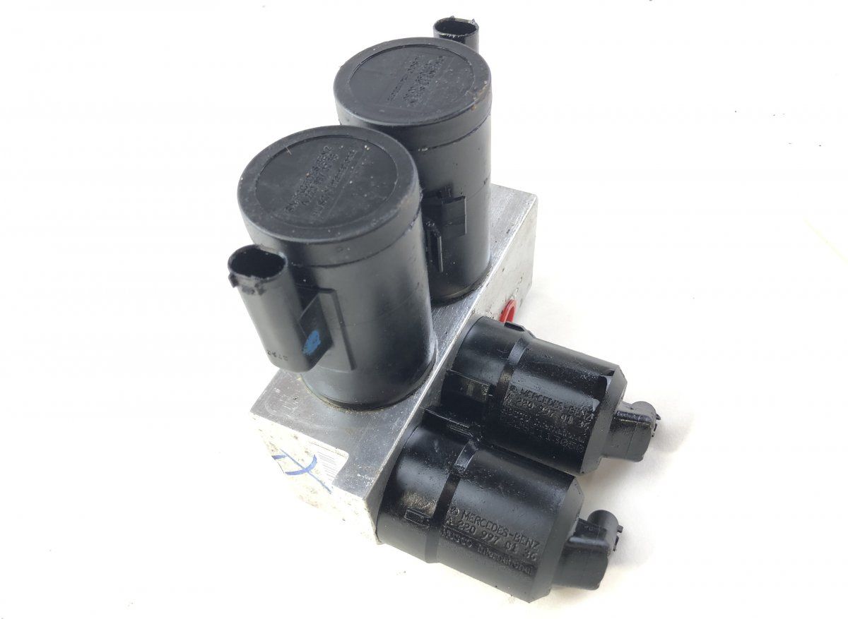 A2203200358 A2203201258 Air suspension / self-levelling suspension, other MERCEDES-BENZ SL-CLASS (R230) (2001-2012)