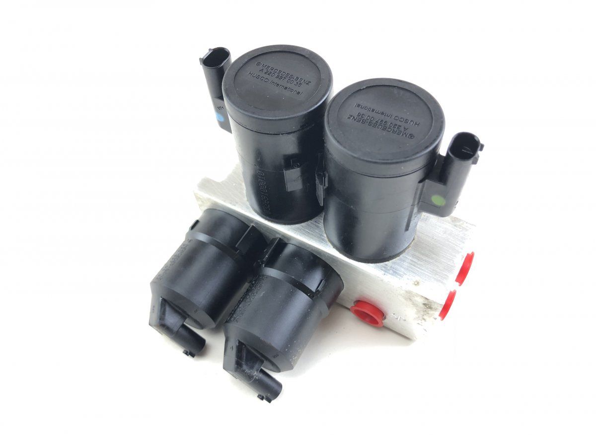 A2203200358 A2203201258 Air suspension / self-levelling suspension, other MERCEDES-BENZ SL-CLASS (R230) (2001-2012)