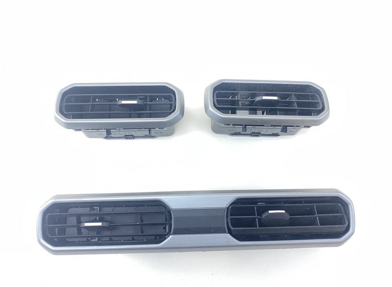 687612329R 687603196R Cabin air vent set DACIA DUSTER II (2017-2024)
