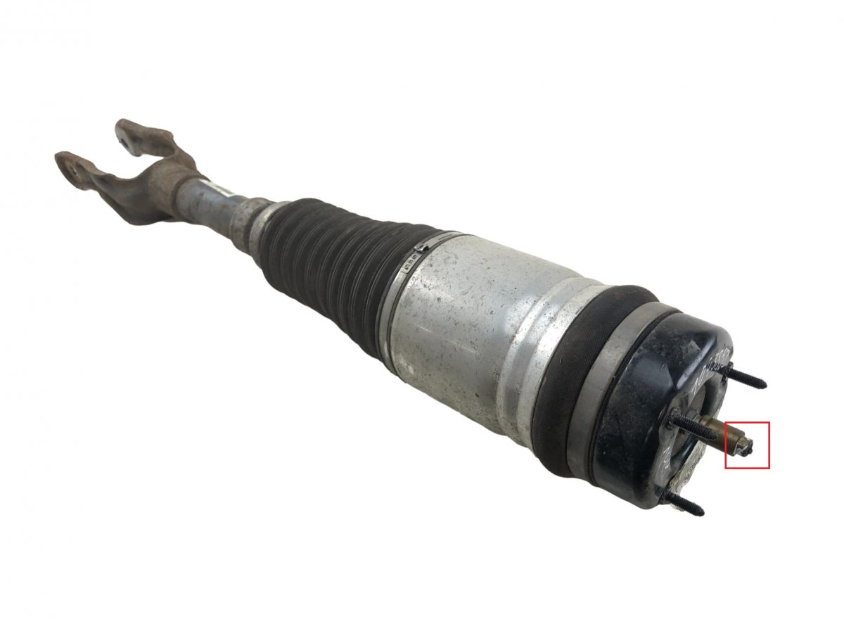 Jeep Grand Cherokee (WK) Air shock absorber front left 68080195AB Air shock absorber front left JEEP G...