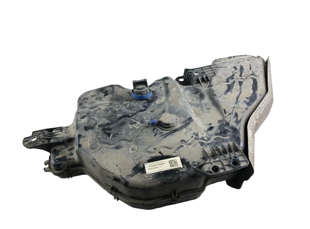 Volkswagen Tiguan Adblue бачок 5N0131877E AdBlue tank  VW TIGUAN I (5N) (2007-...
