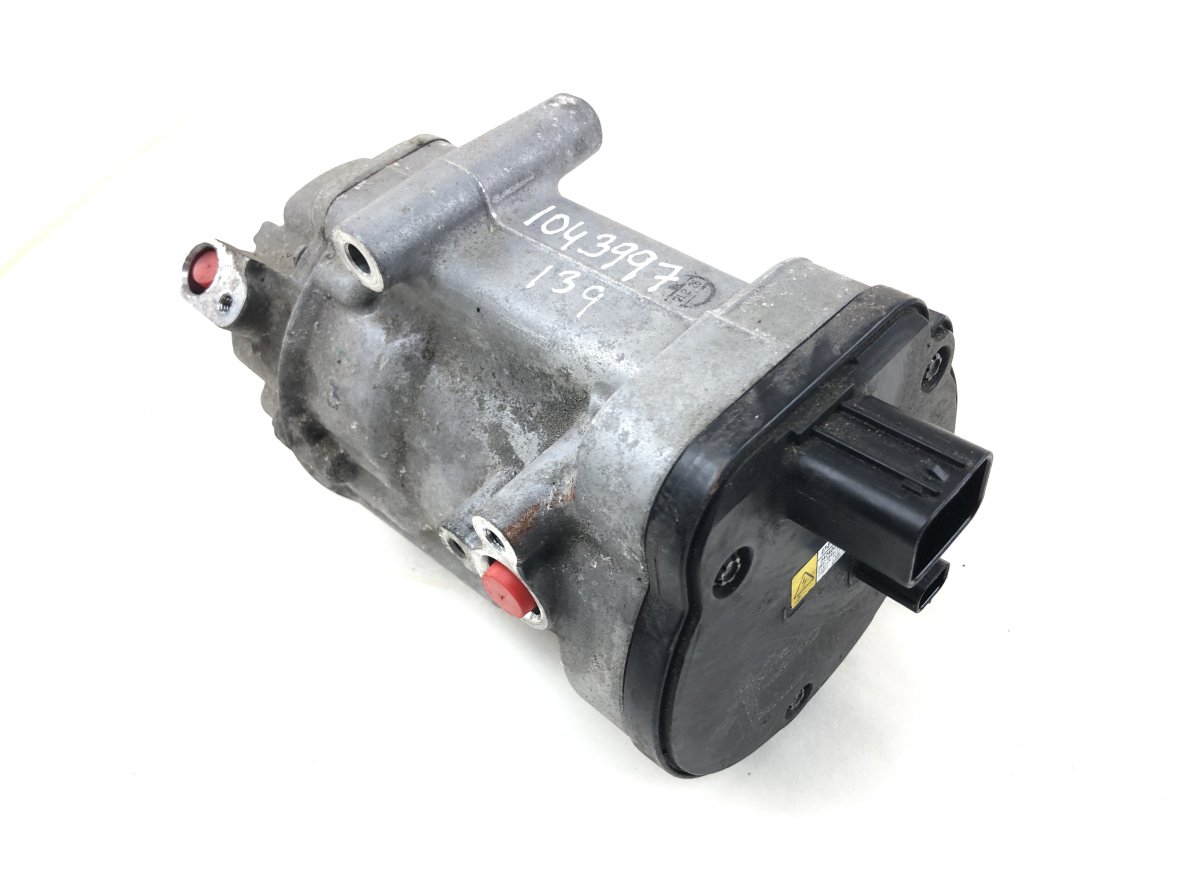 Toyota RAV4 (XA50) AC / aircon Compressor 0424001101 042400-1101 AC / aircon Compressor T...