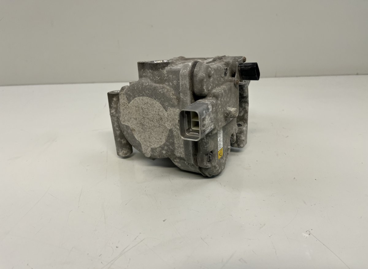 Toyota Yaris AC / aircon Compressor 8837015010 AC / aircon Compressor TOYOTA YARIS ...
