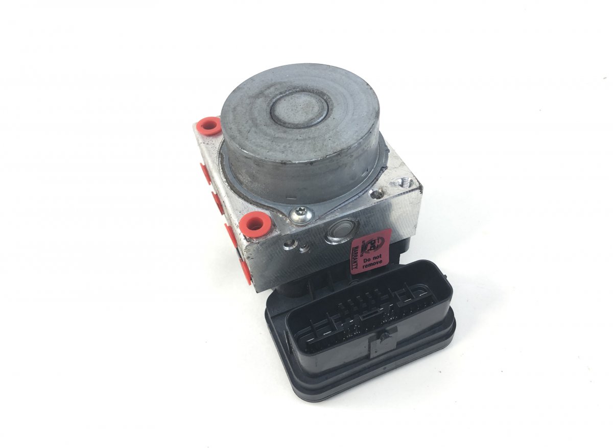 Toyota Corolla ABS hydraulic unit / pump 4405012E70 11304041340 ABS hydraulic unit / pum...