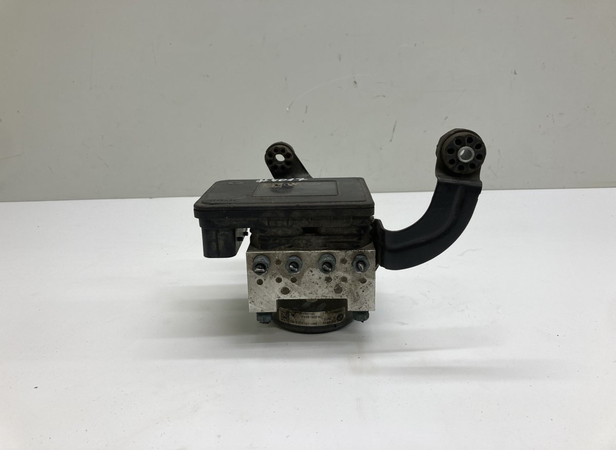 BMW 1 (E81 / E82 / E87 / E88) ABS hydraulic unit / pump 6861376 ABS hydraulic unit / pump BMW 1 (F20, F...