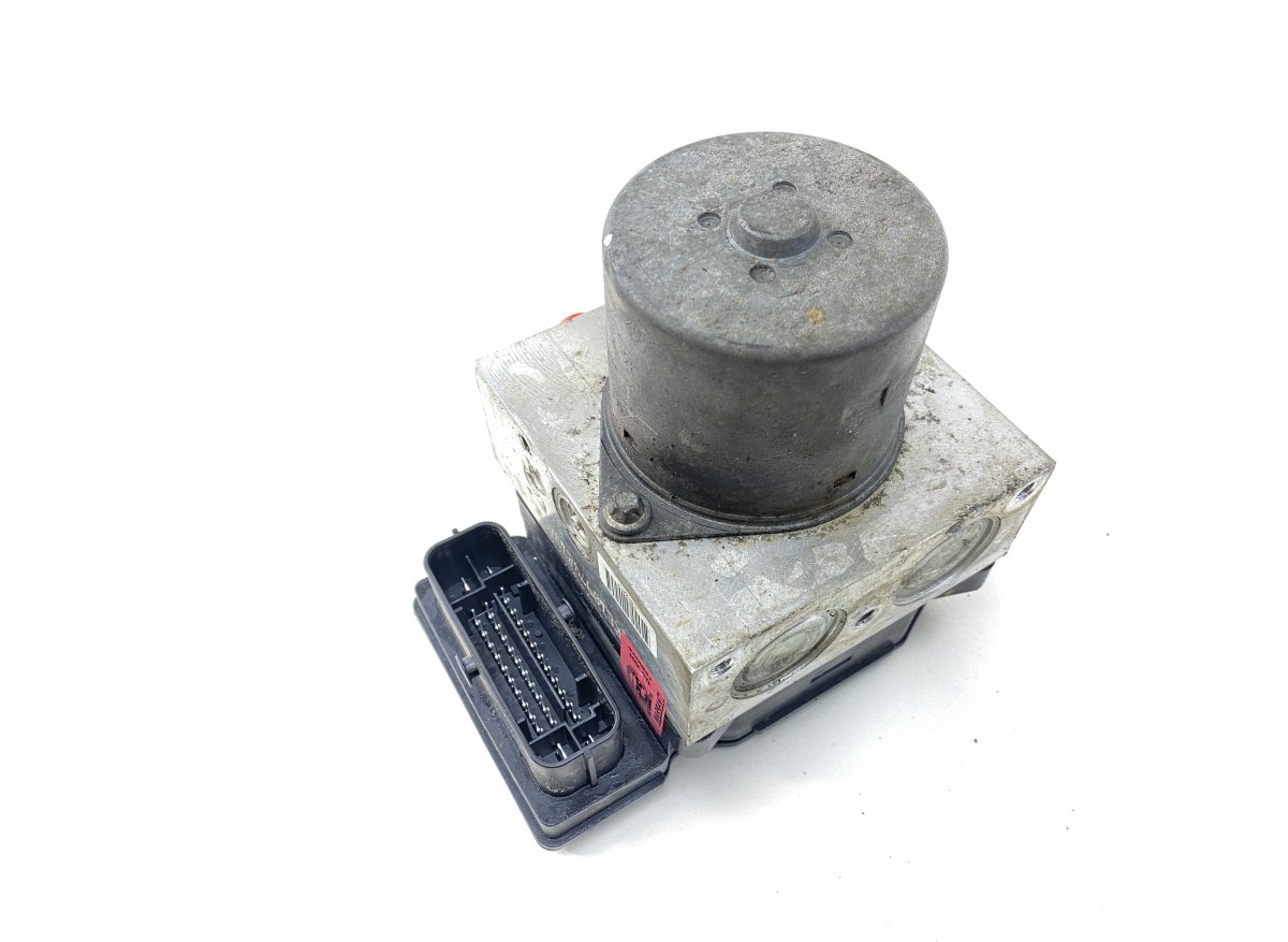 Volkswagen Passat (B7) ABS hydraulic unit / pump 3AA614109Q ABS hydraulic unit / pump VW PASSAT ...